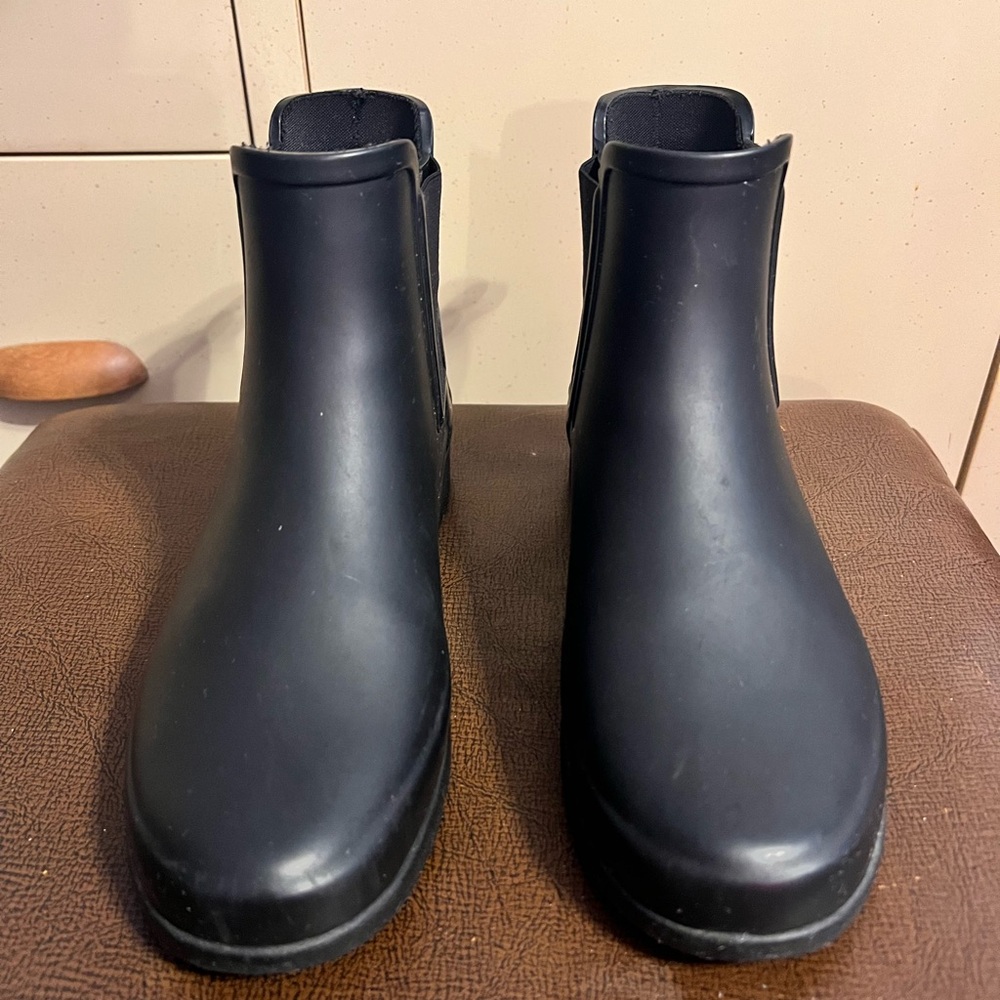 hunter “chelsea” rain boots, short